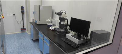 **汽車(chē)零部件(上海)有限公司十萬(wàn)級(jí)清潔度無(wú)塵檢測(cè)實(shí)驗(yàn)室建立